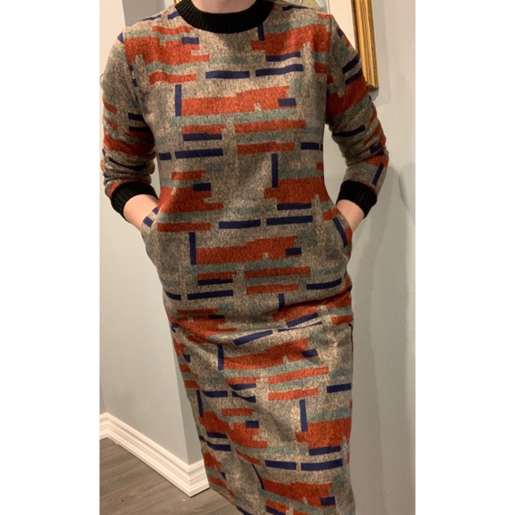 🐻Warm Dress🐻 - Picture 1 of 6